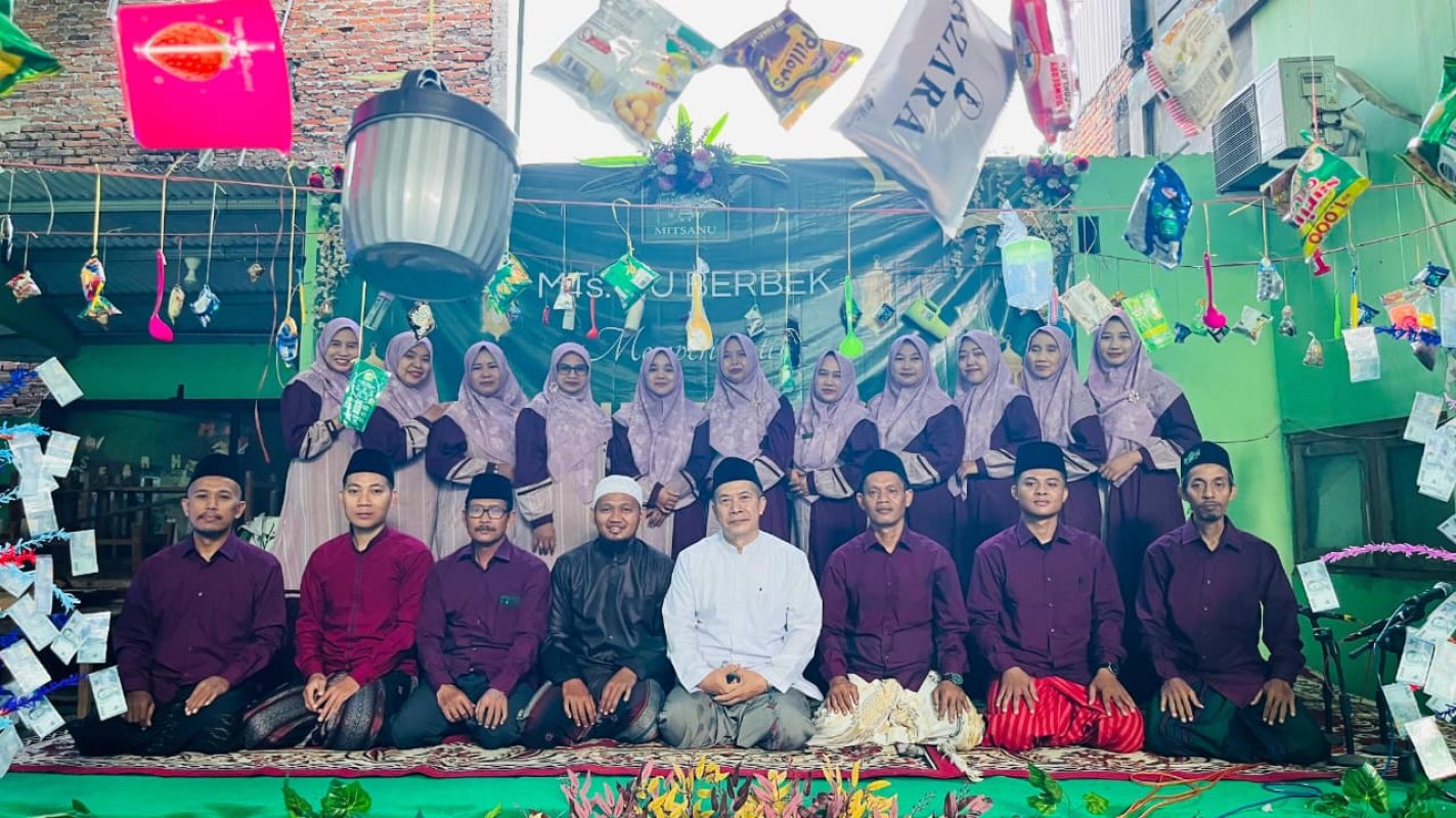 Selamat Hari Guru Sedunia 2026: Guru Hebat, Mengabdi dengan Ikhlas dan Peduli