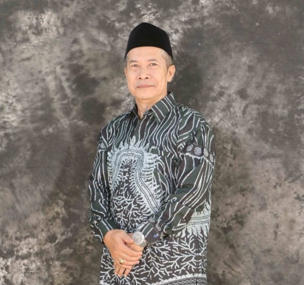 Foto Drs. Misbahul Munir